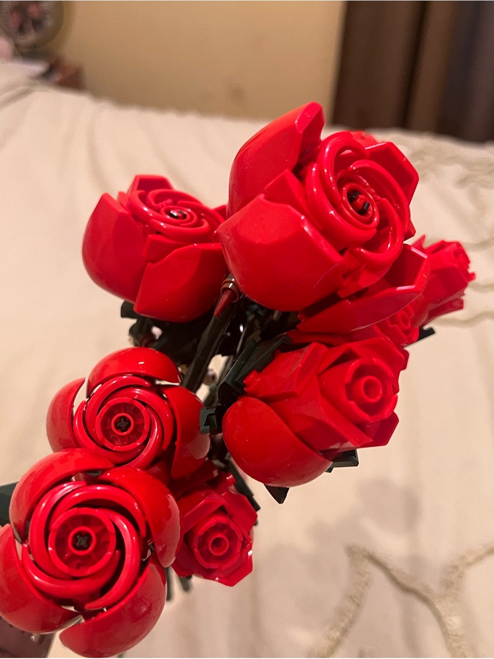 Lego Red Roses Bouquet - Picture 3 of 3